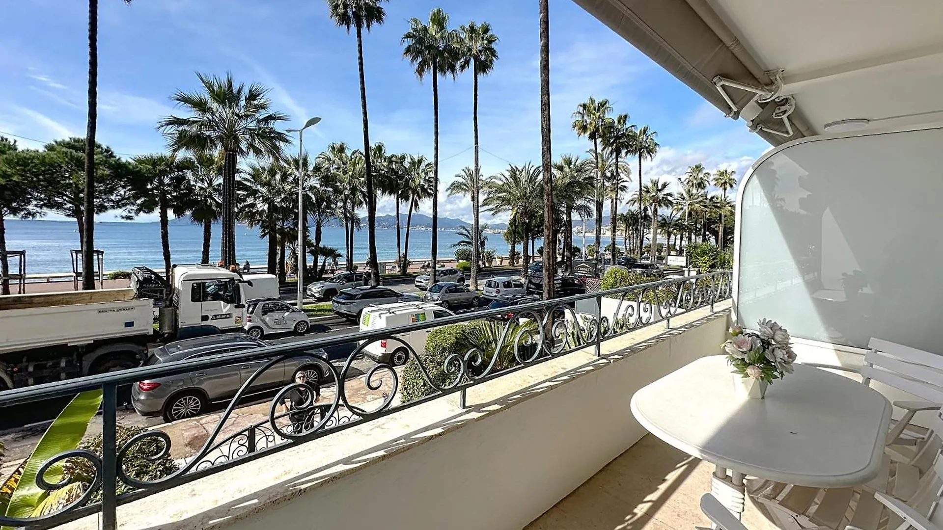 1-Bedroom Apartment With Sea View On La Croisette Cannes 0*,  France